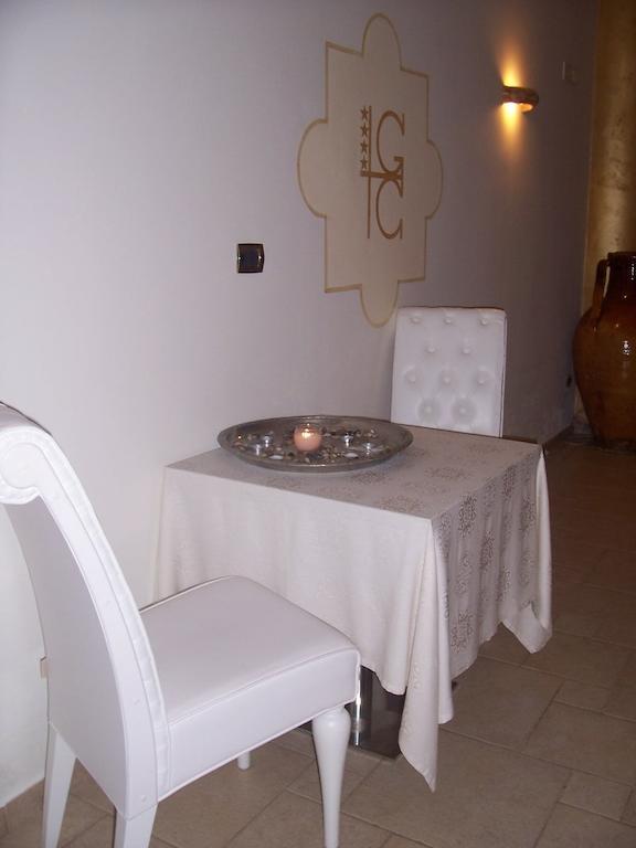 Hotel Madonna Delle Grazie Ceglie Messapica Exteriör bild
