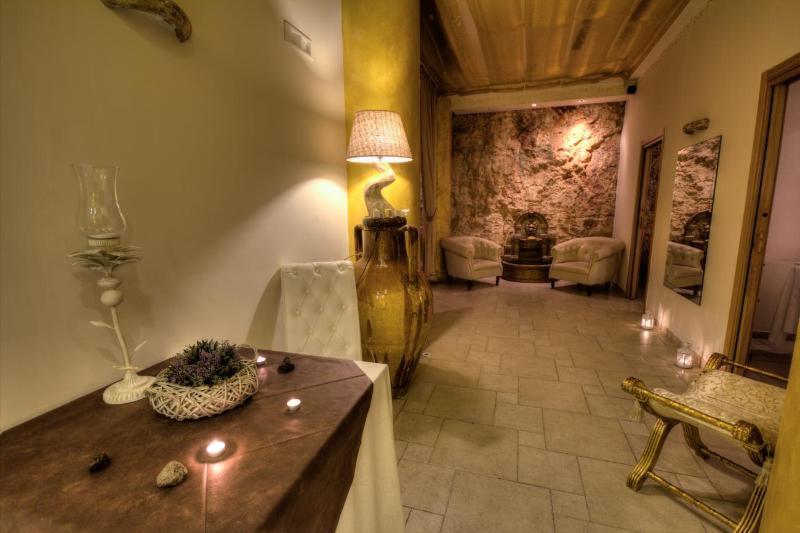 Hotel Madonna Delle Grazie Ceglie Messapica Exteriör bild