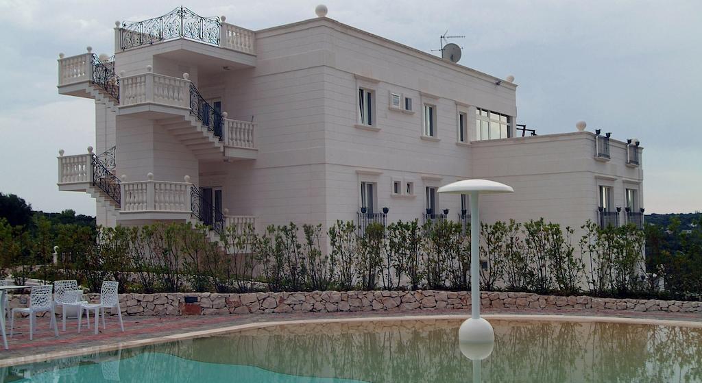 Hotel Madonna Delle Grazie Ceglie Messapica Exteriör bild